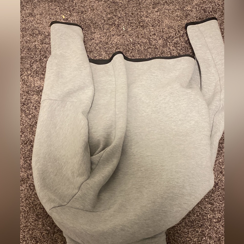 Grey Nike tech hoodie